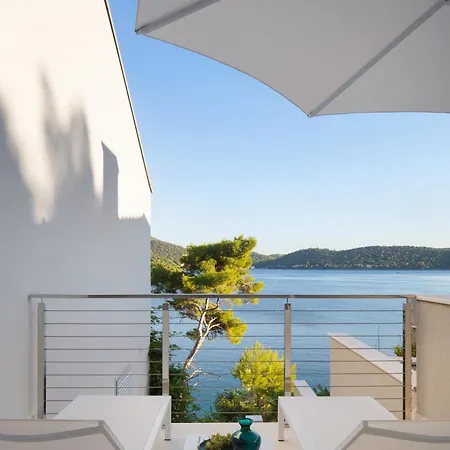 By The Sea Pasadur, - 24472