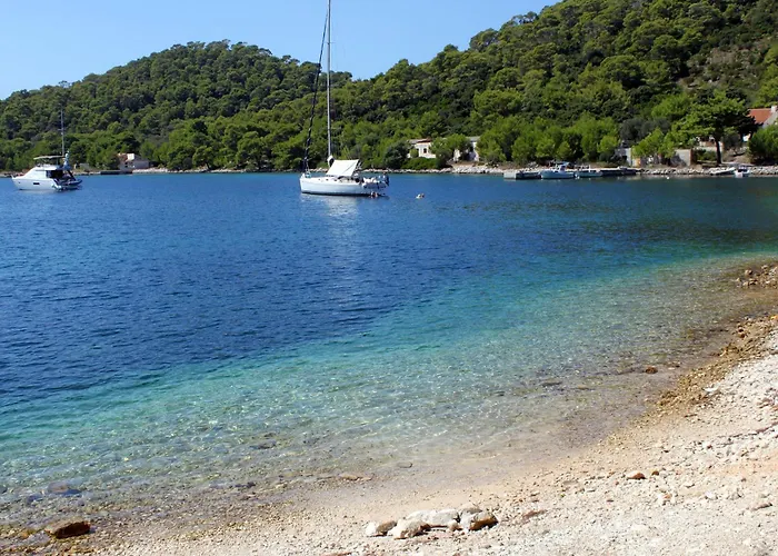 Apartment By The Sea Pasadur, - 24472 *